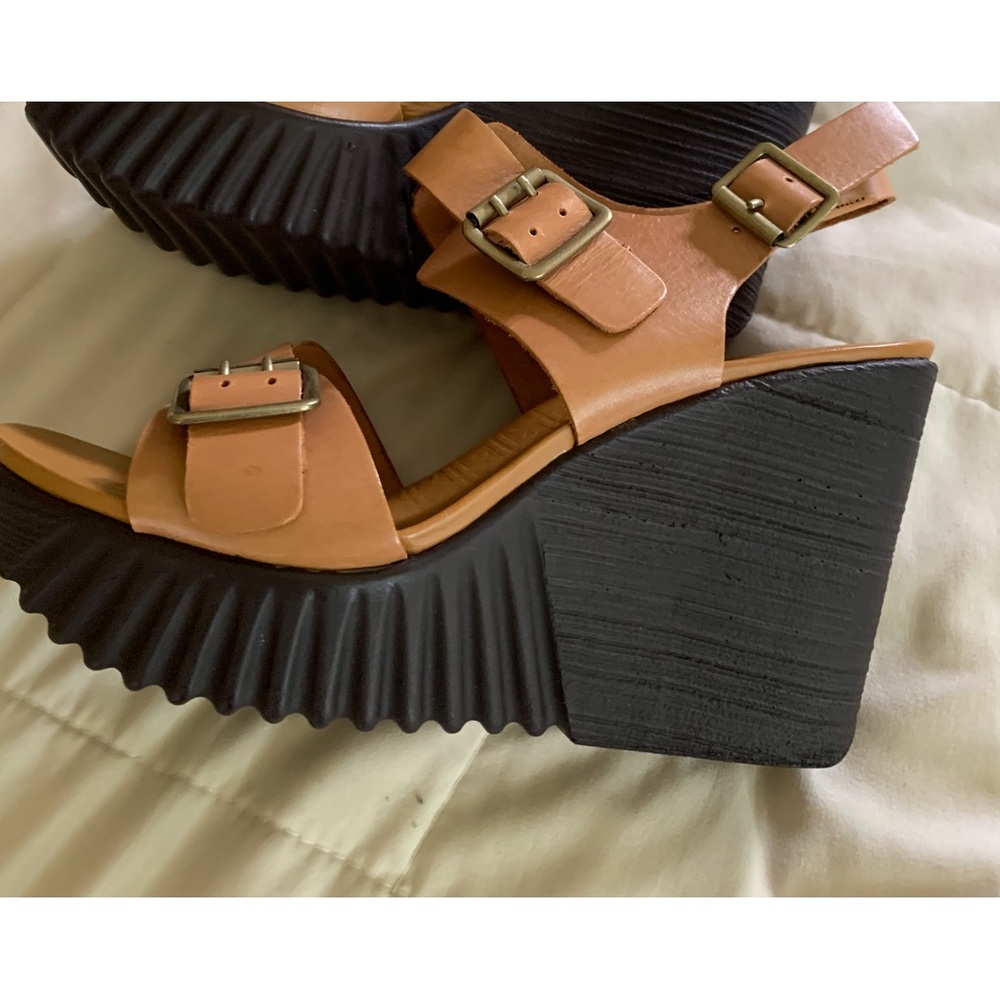 Rockport Leather Wedges. Adidas adiprene soles. Size 8.5. New, never worn.